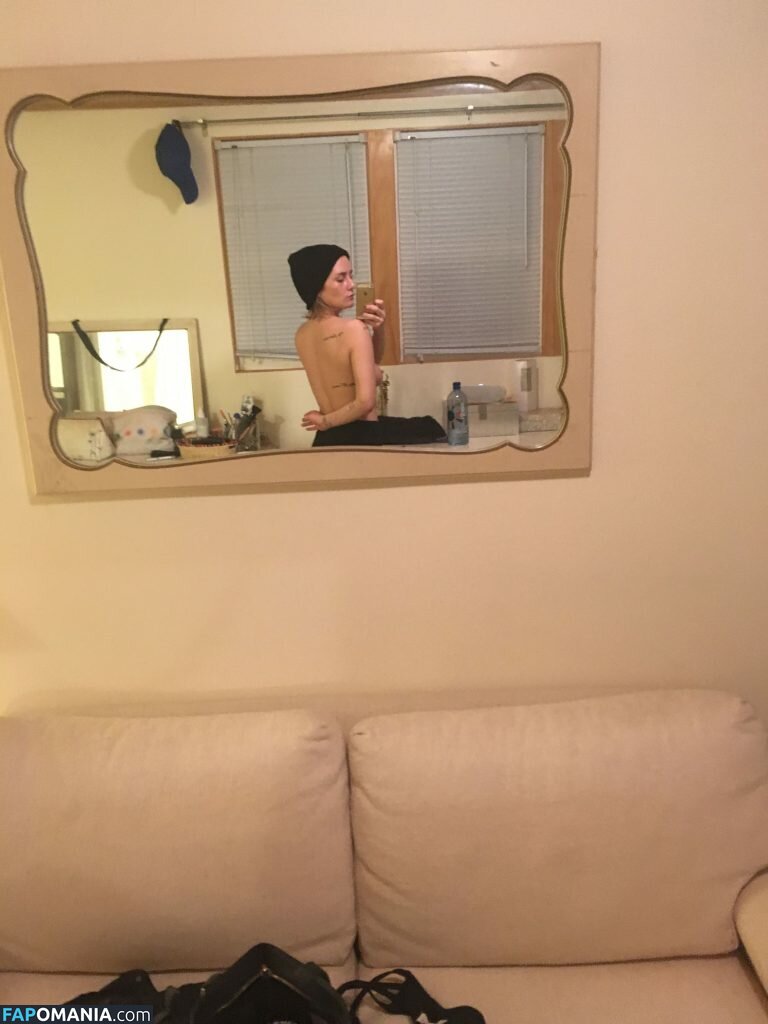 Addison Timlin Nudo Foto trapelata #51