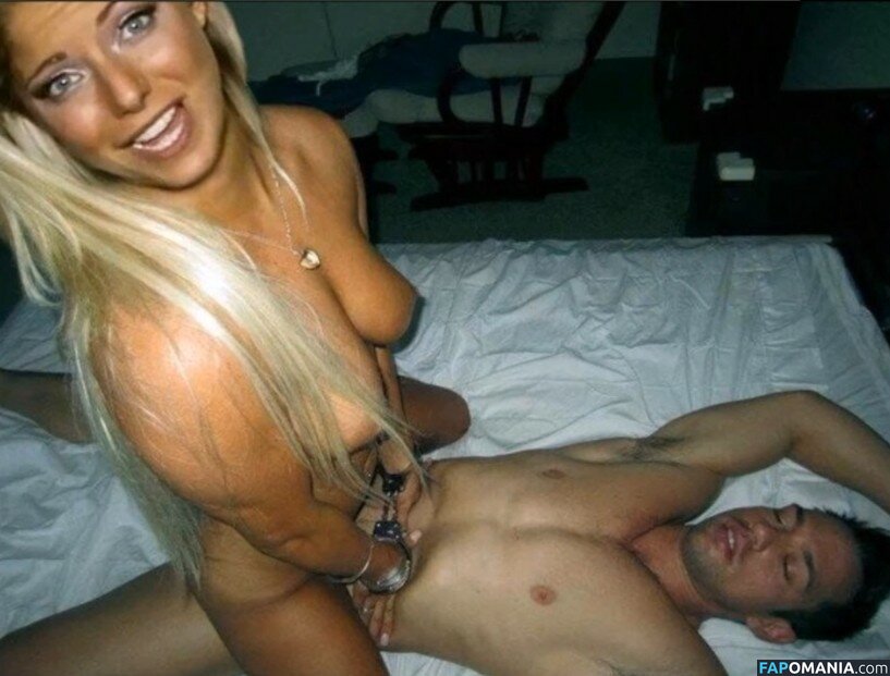 Alexa Bliss Nudo Foto trapelata #8