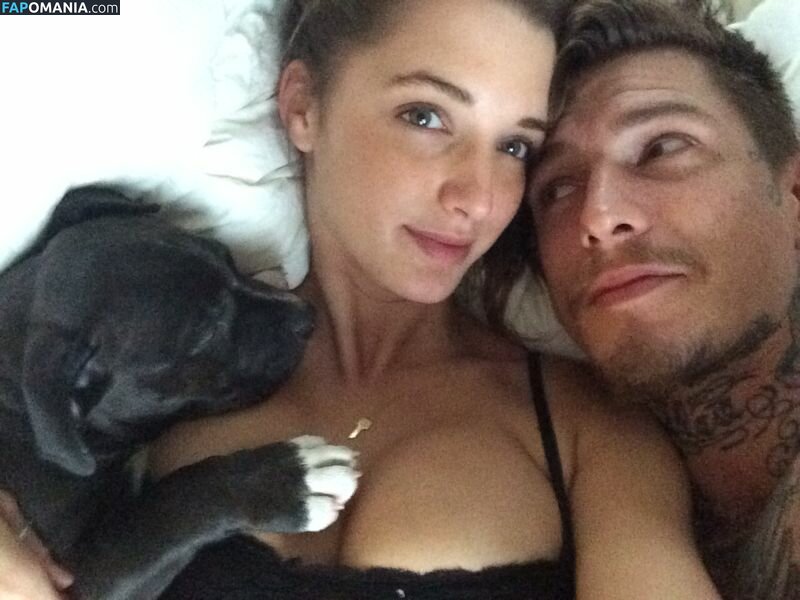 Alyssa Arce Nudo Foto trapelata #3