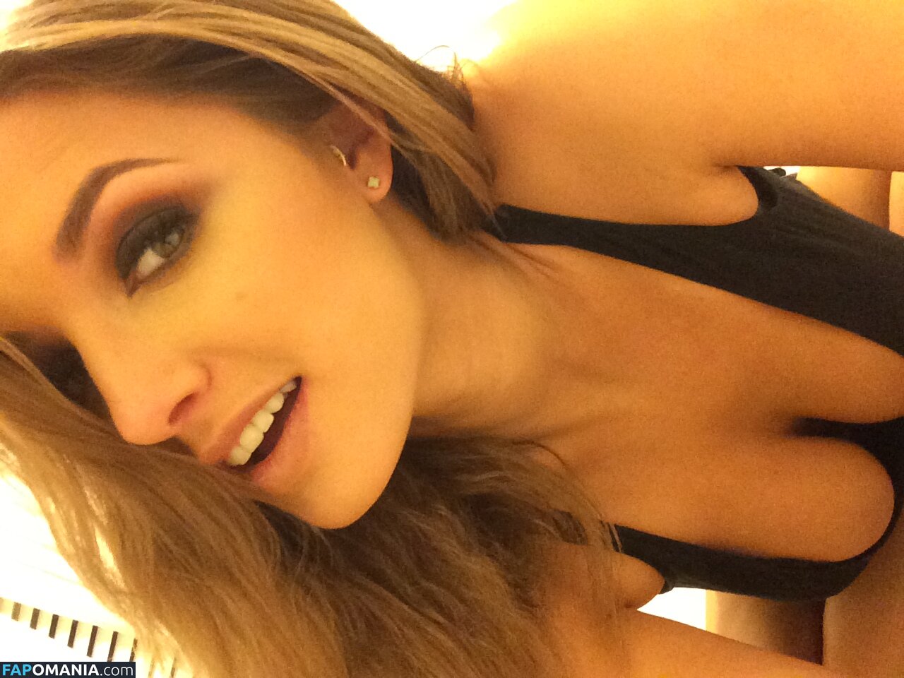 Alyssa Arce Nudo Foto trapelata #71