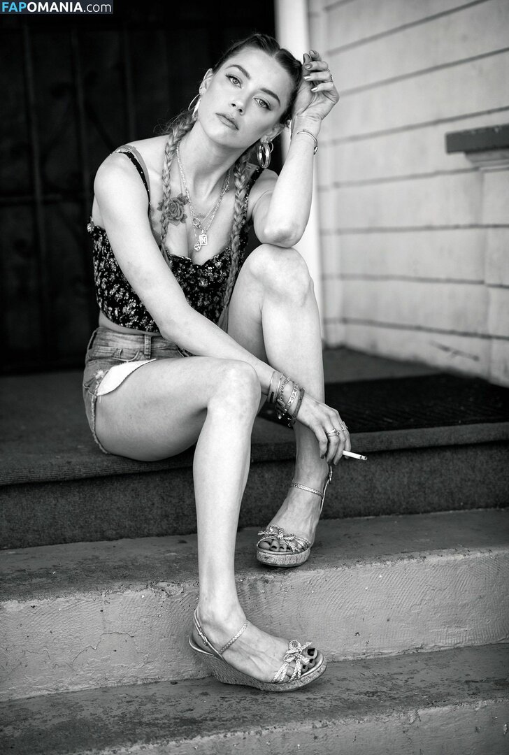 Amber Heard Nudo Foto trapelata #235