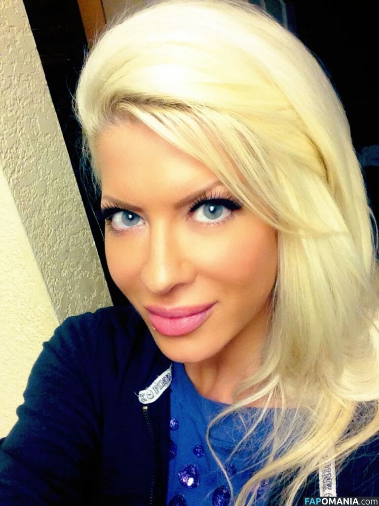Angelina Love Nudo Foto trapelata #23
