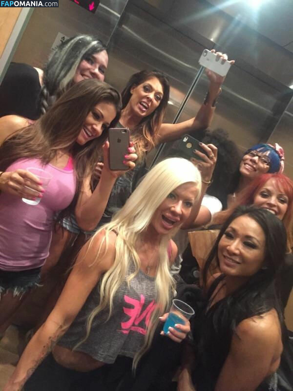 Angelina Love Nudo Foto trapelata #71