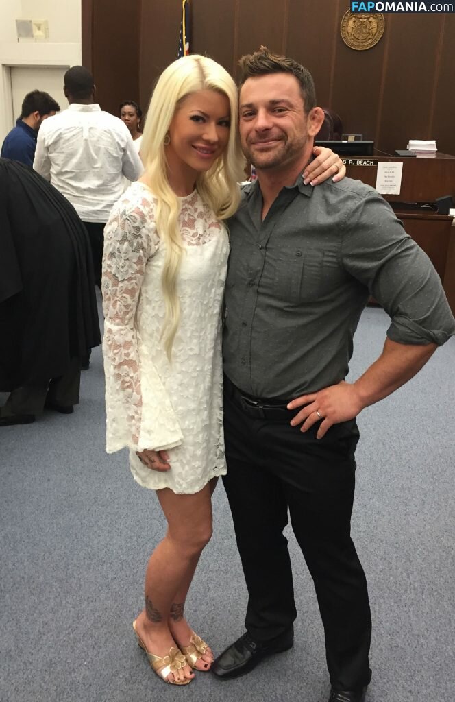 Angelina Love Nudo Foto trapelata #79