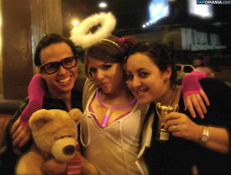 Anna Kendrick Nudo Foto trapelata #29