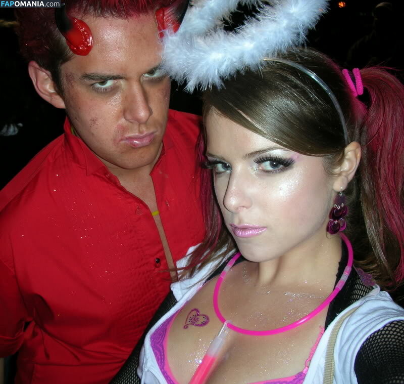 Anna Kendrick Nudo Foto trapelata #54