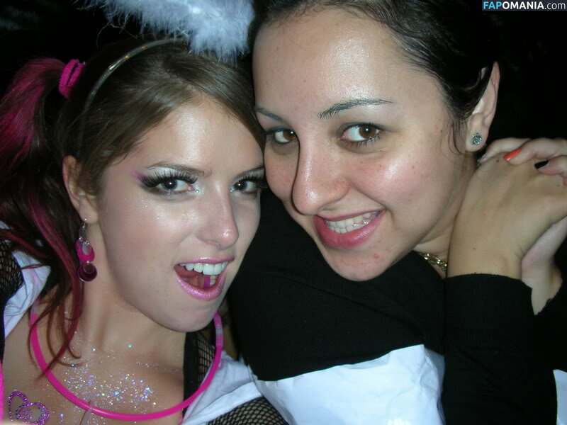 Anna Kendrick Nudo Foto trapelata #60