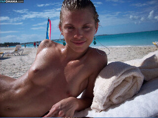 AnnaLynne McCord Nudo Foto trapelata #16