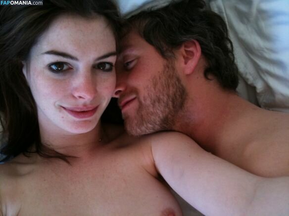 Anne Hathaway Nudo Foto trapelata #7