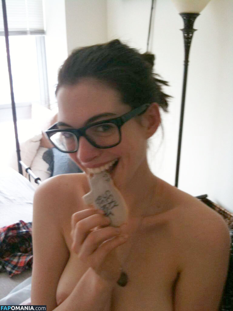 Anne Hathaway Nudo Foto trapelata #9