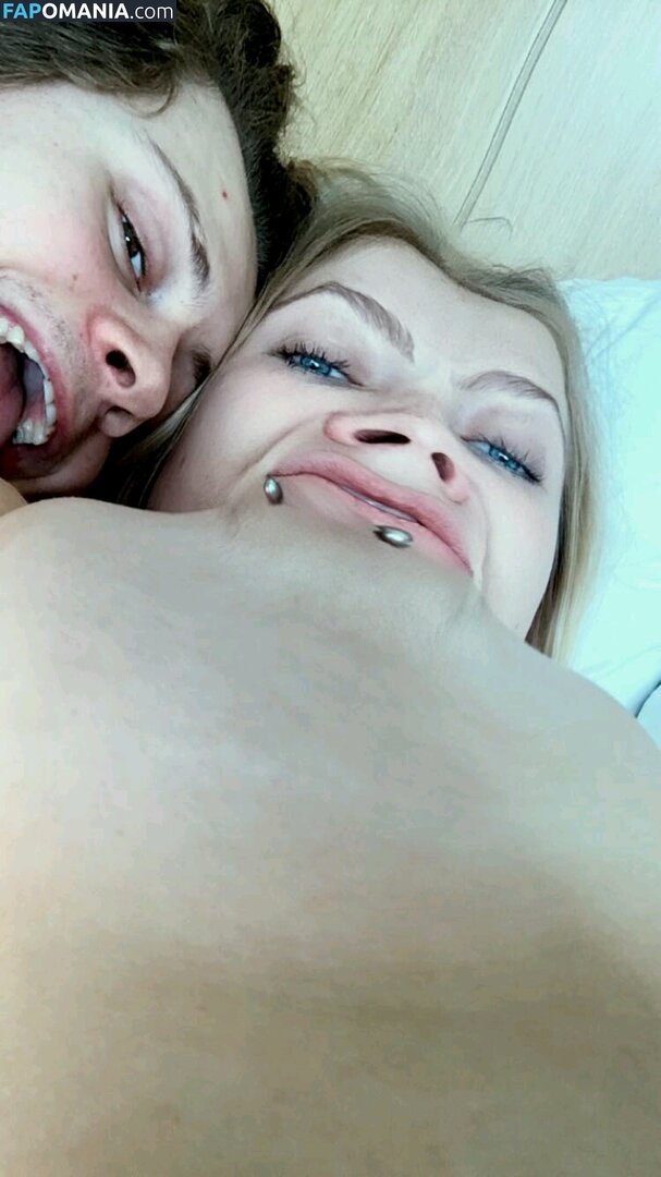 Annika Boron Nudo Foto trapelata #24