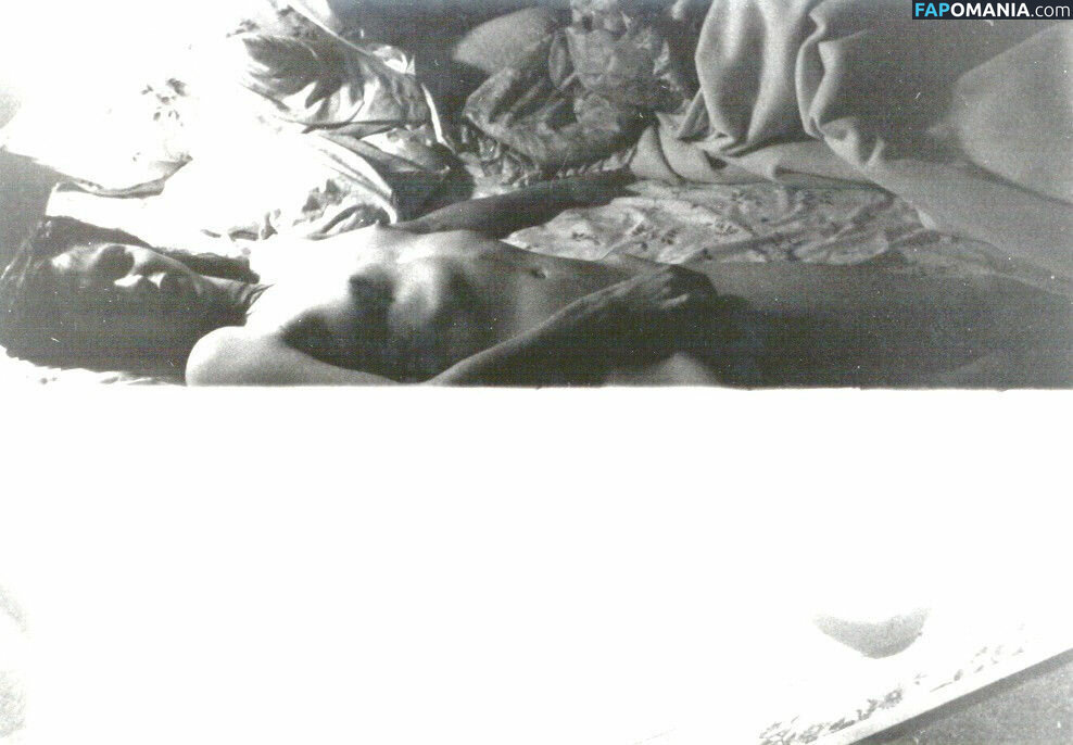 Ariadne Shaffer Nudo Foto trapelata #10