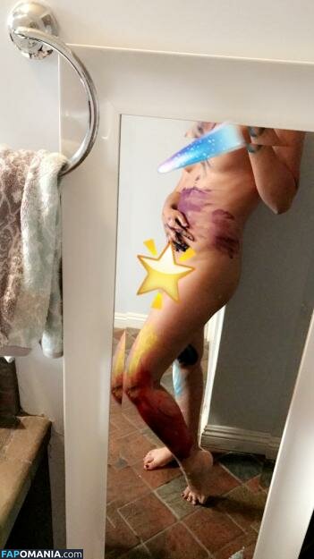 Ariela Barer Nudo Foto trapelata #2