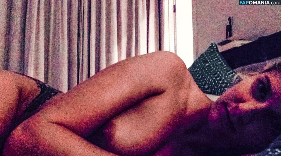 Ashley Bradley Nudo Foto trapelata #21