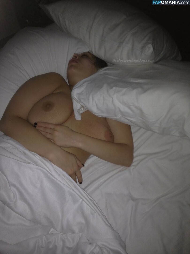 Ashley Graham Nudo Foto trapelata #36
