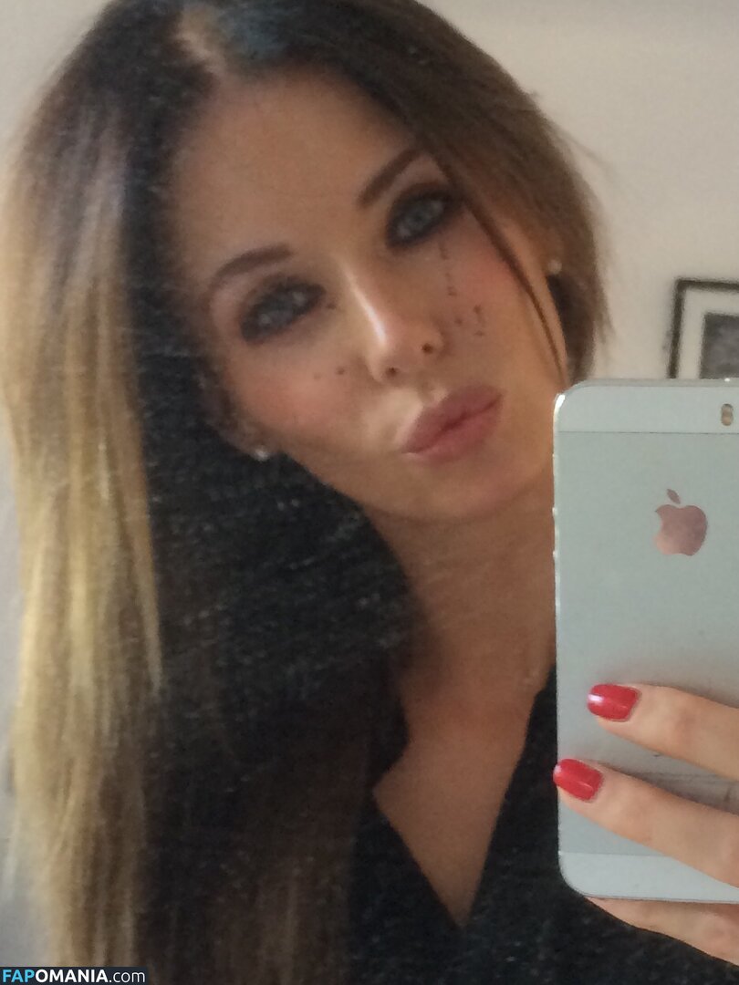 Ashley Mulheron Nudo Foto trapelata #1