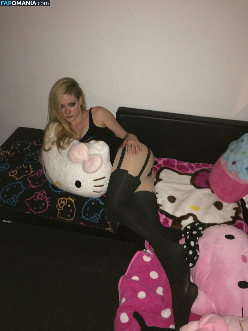 Avril Lavigne Nudo Foto trapelata #8