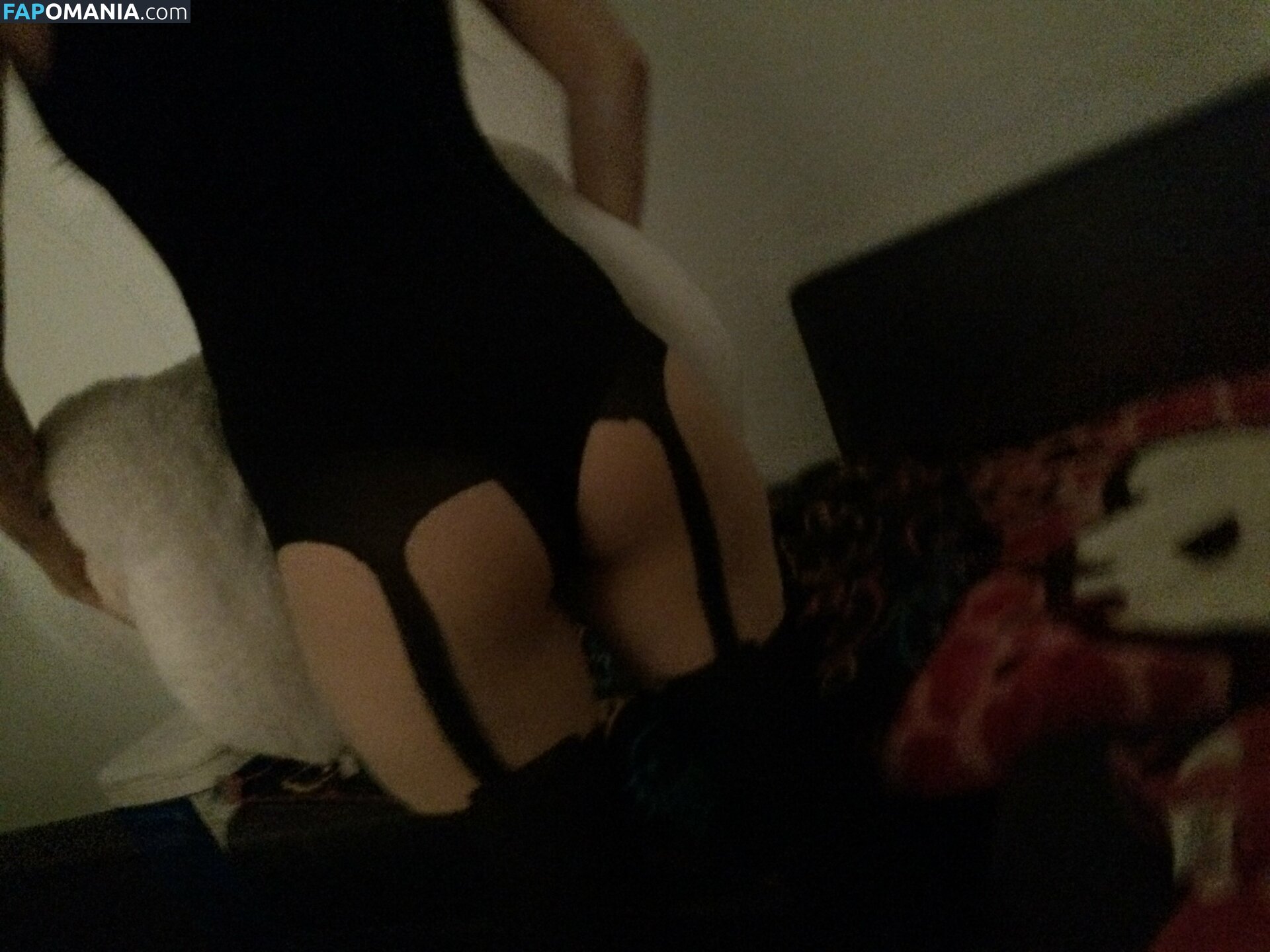 Avril Lavigne Nudo Foto trapelata #18