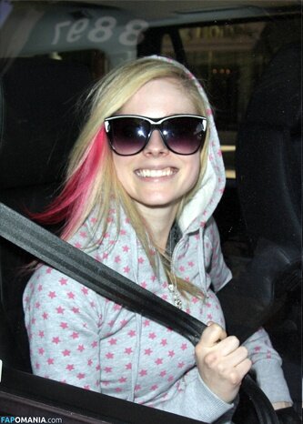 Avril Lavigne Nudo Foto trapelata #32