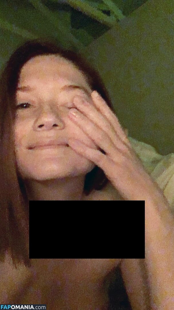 Bonnie Wright Nudo Foto trapelata #5