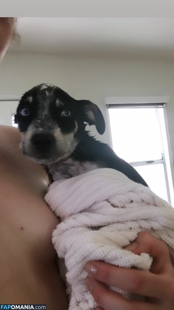 Bonnie Wright Nudo Foto trapelata #12