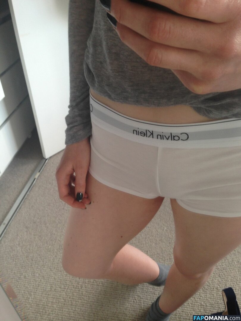 Bonnie Wright Nudo Foto trapelata #20