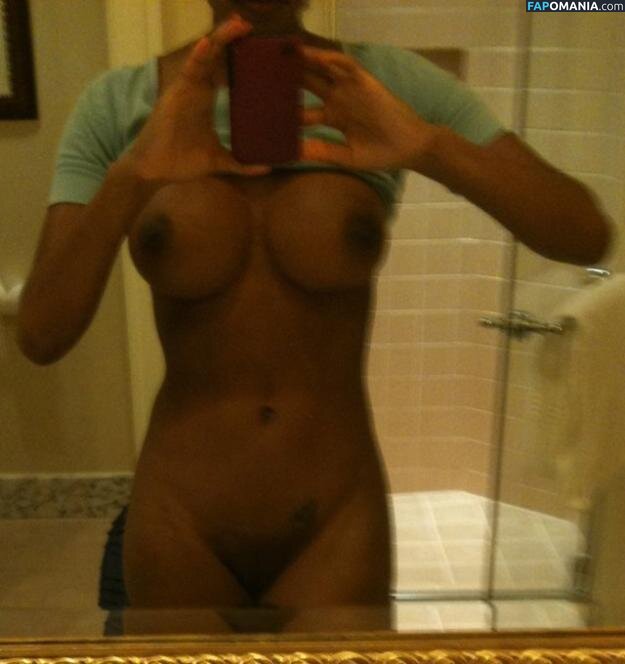Brandi Rhodes Nudo Foto trapelata #3