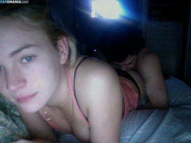 Britt Robertson Nudo Foto trapelata #9