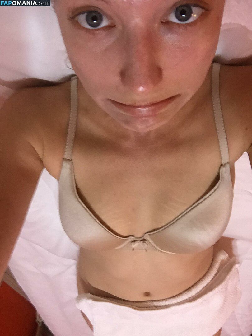 Caitlin Gerard Nudo Foto trapelata #19