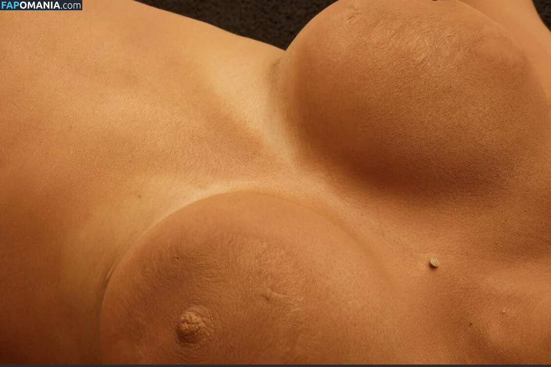 Cardi B Nudo Foto trapelata #6