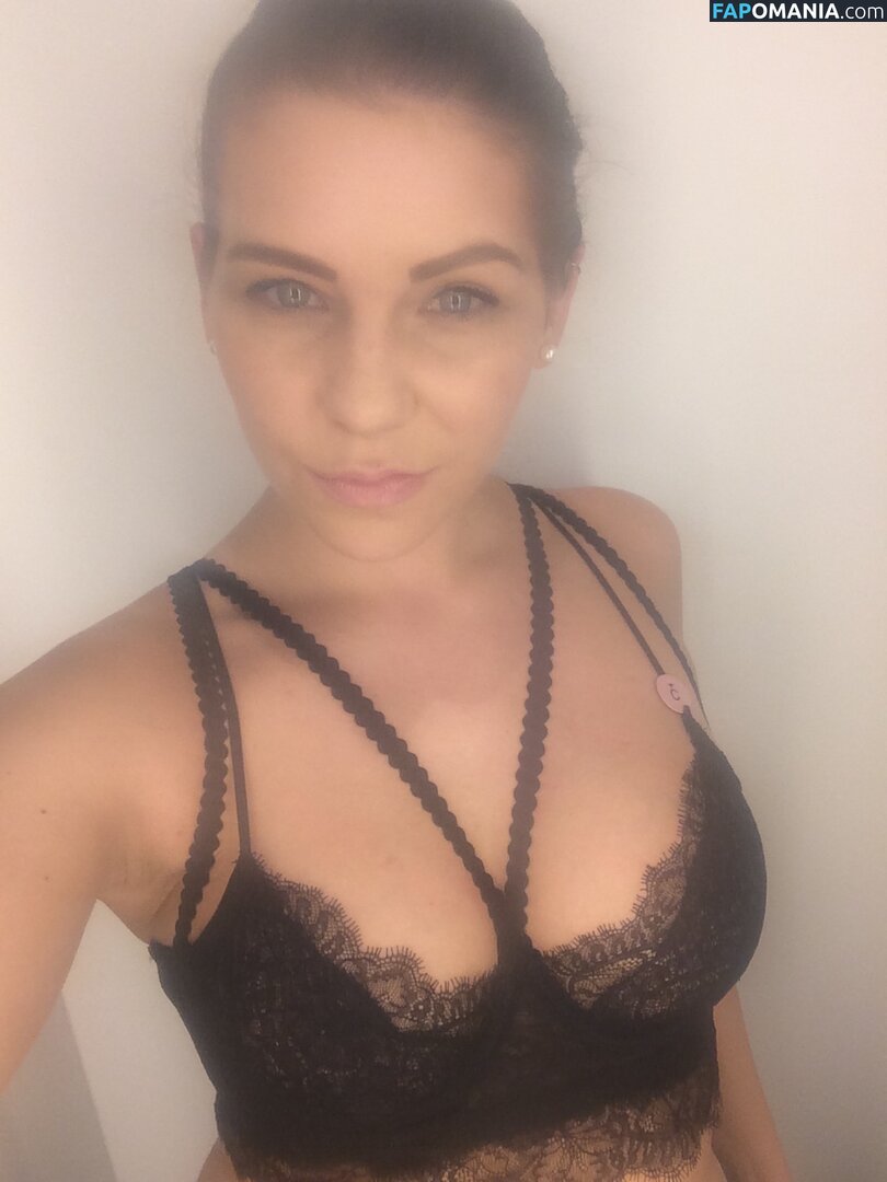 Carina Schwarz Nudo Foto trapelata #23