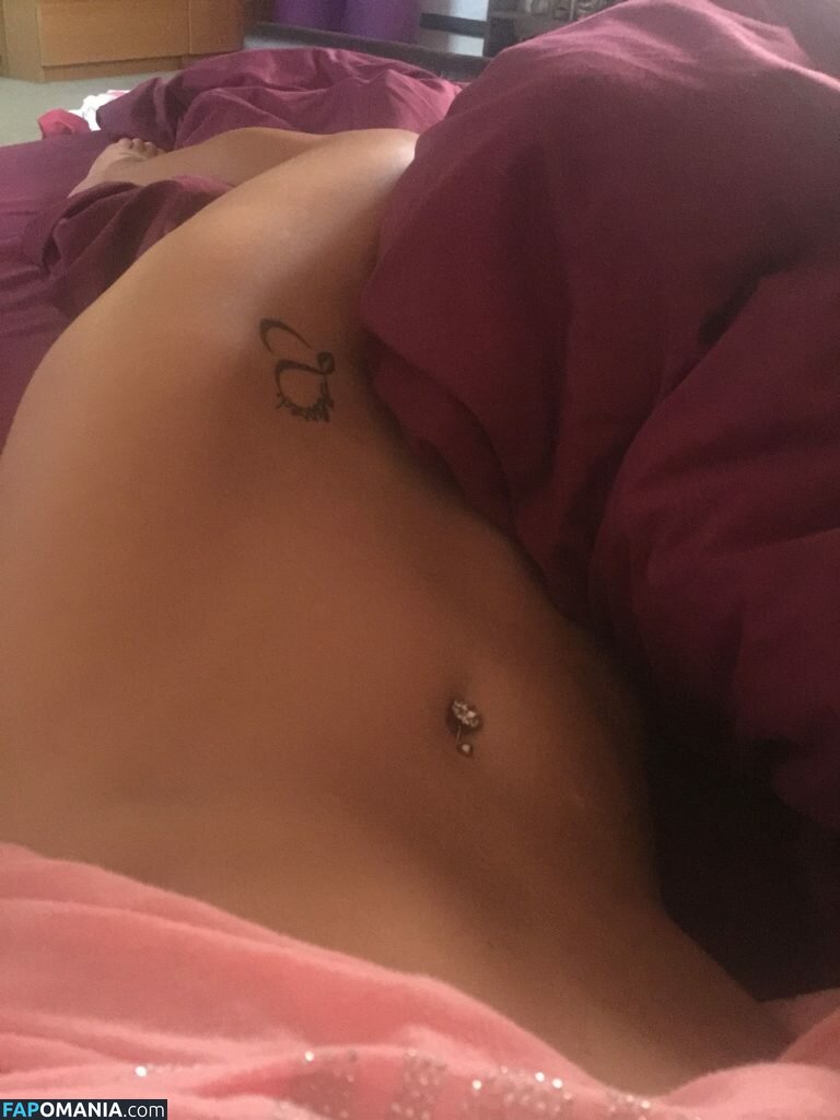 Carly Booth Nudo Foto trapelata #4