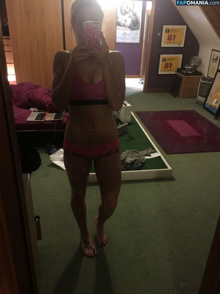 Carly Booth Nudo Foto trapelata #11