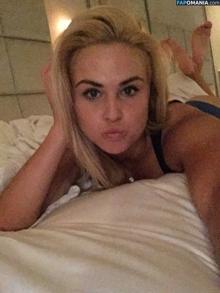 Carly Booth Nudo Foto trapelata #87