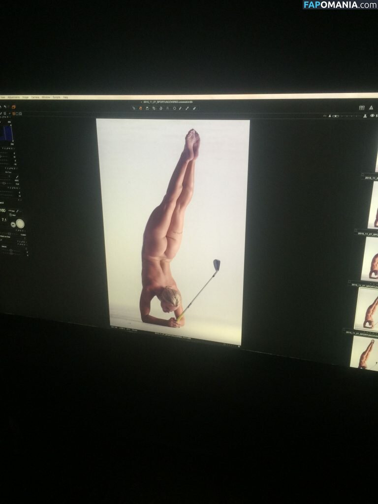 Carly Booth Nudo Foto trapelata #93