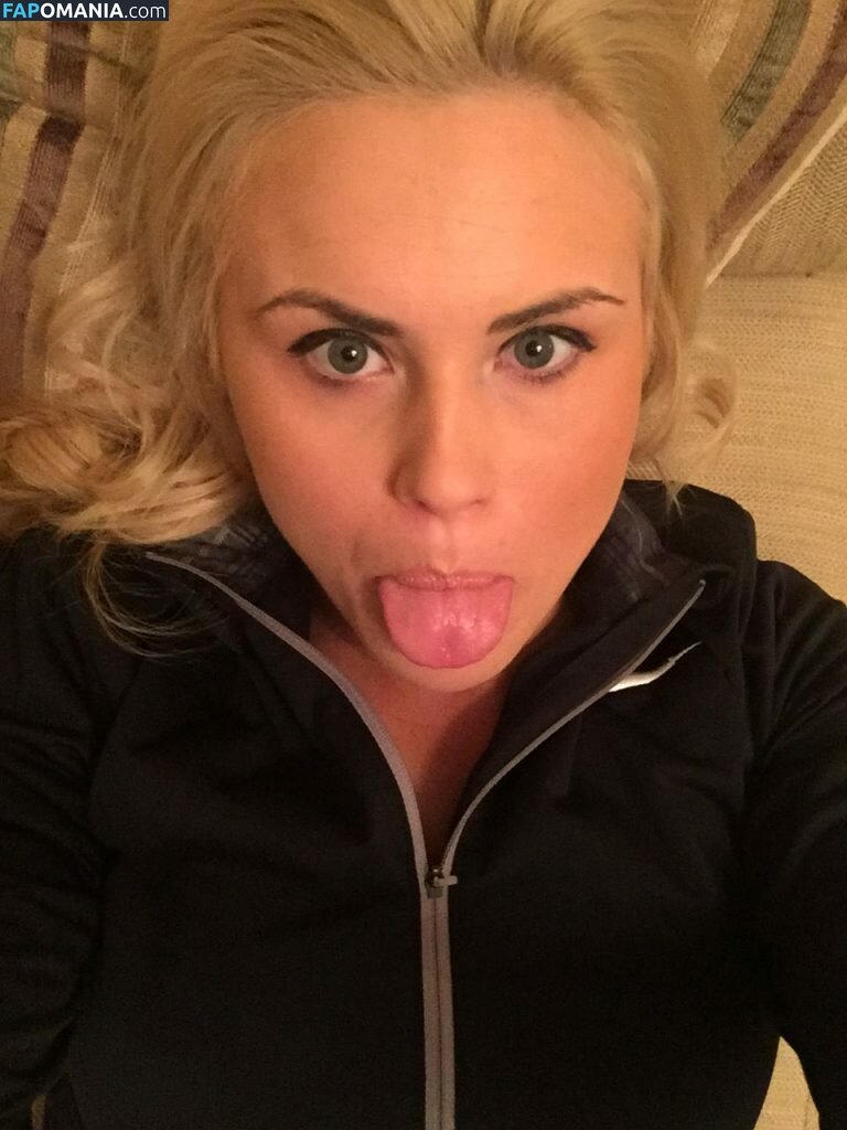 Carly Booth Nudo Foto trapelata #100