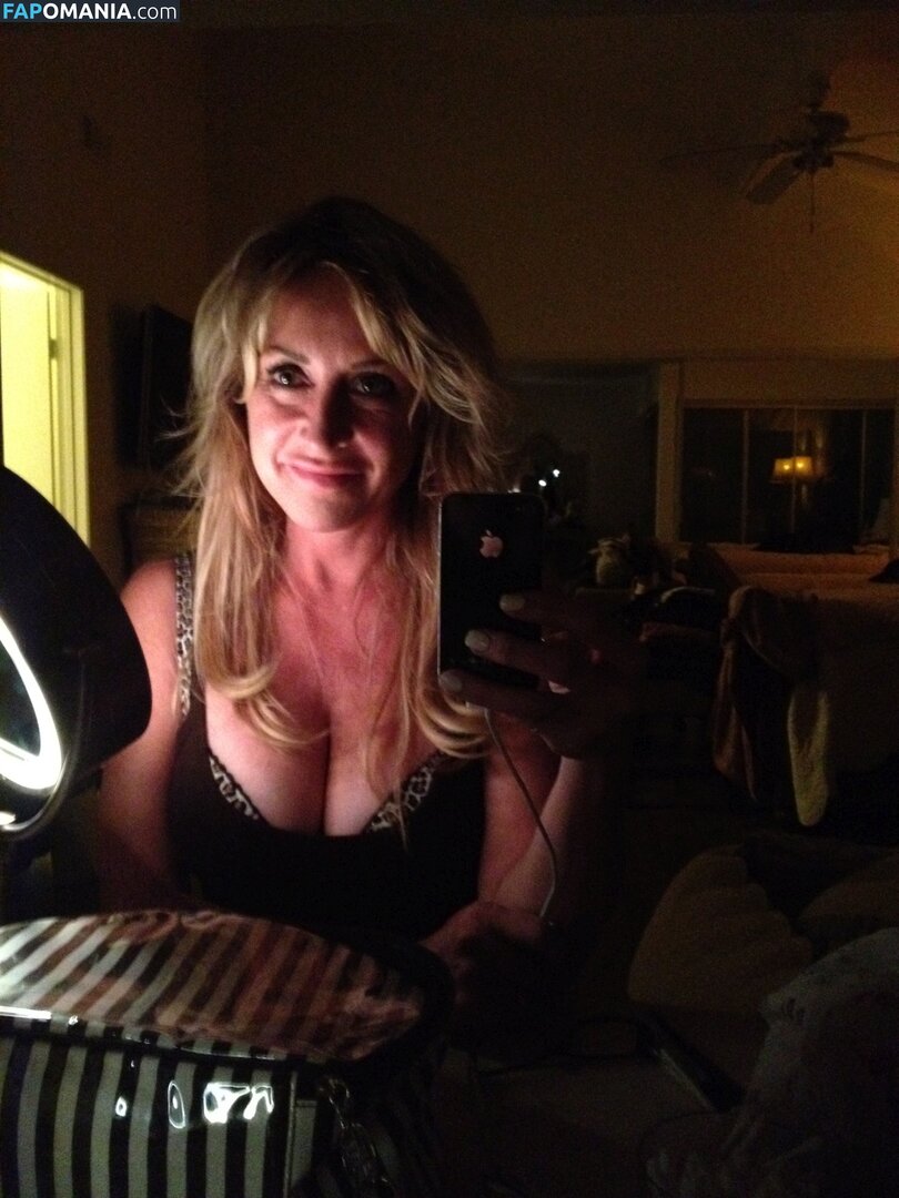 Carrie Michalka Nudo Foto trapelata #22