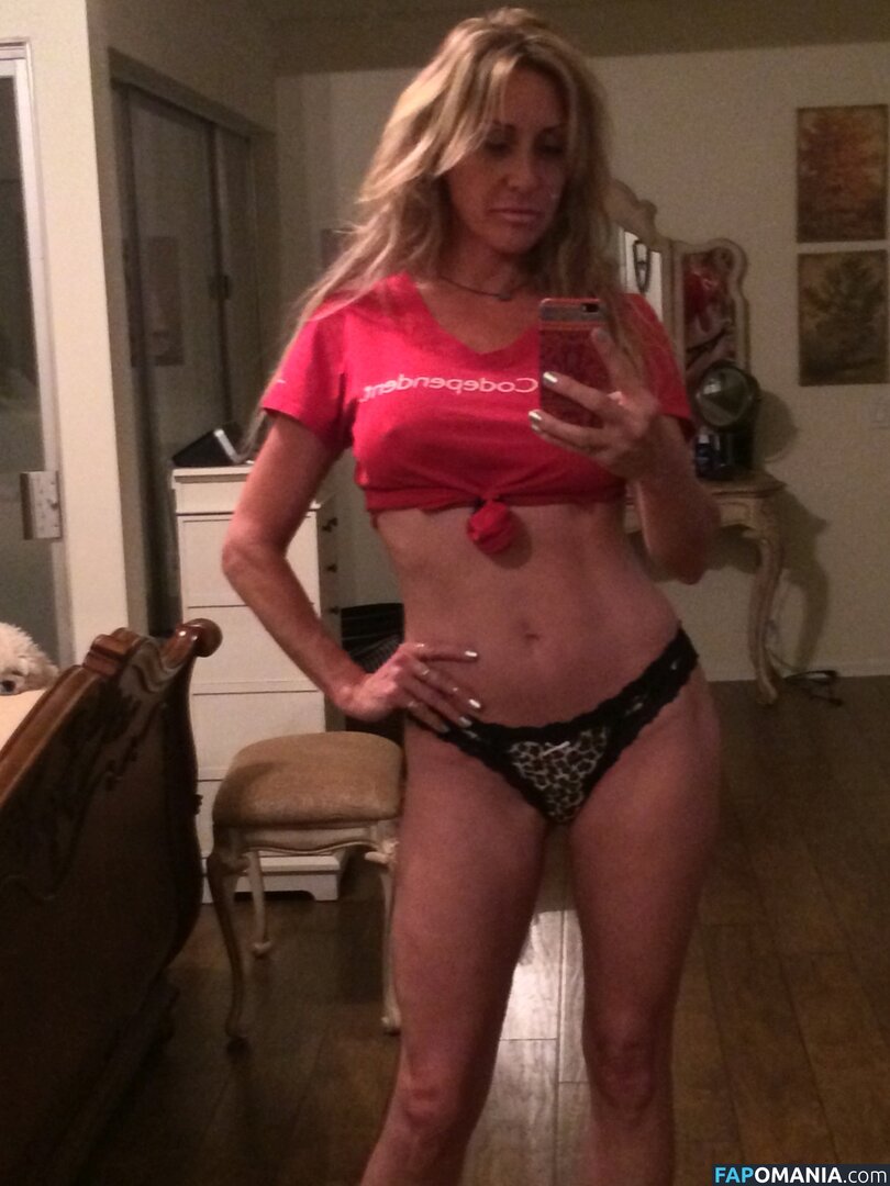 Carrie Michalka Nudo Foto trapelata #71