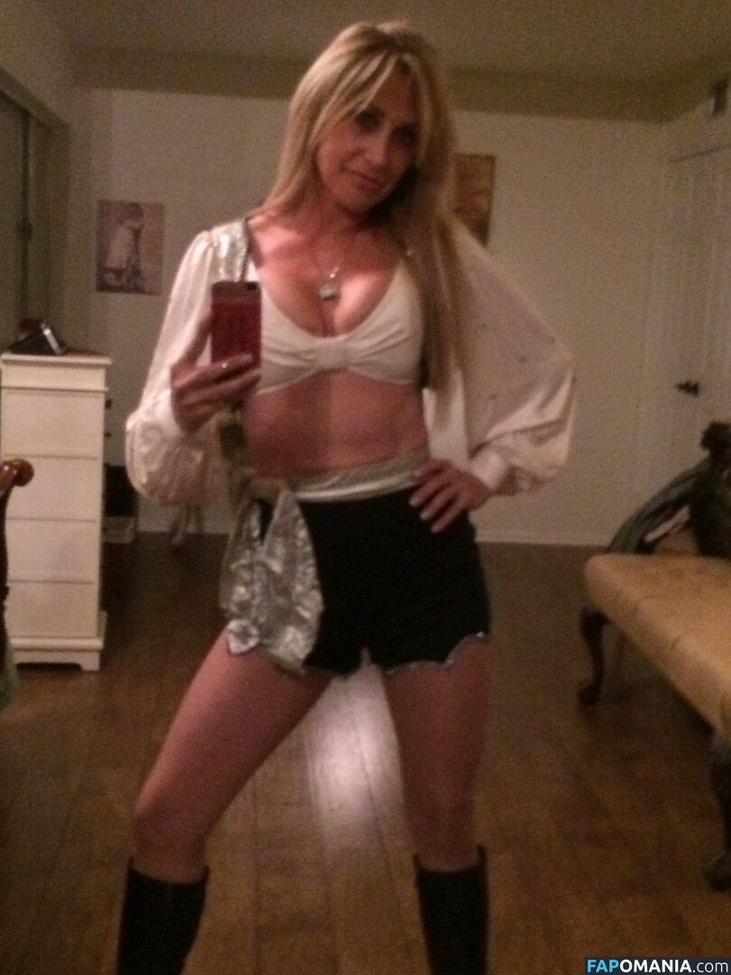 Carrie Michalka Nudo Foto trapelata #99