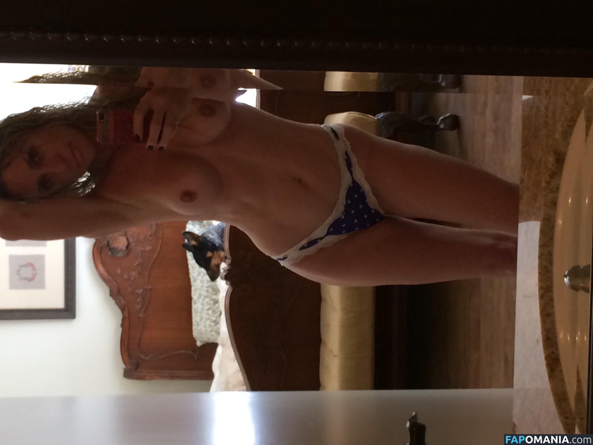 Carrie Michalka Nudo Foto trapelata #219