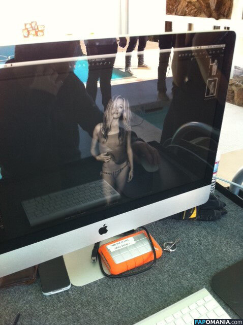 Cat Deeley Nudo Foto trapelata #7