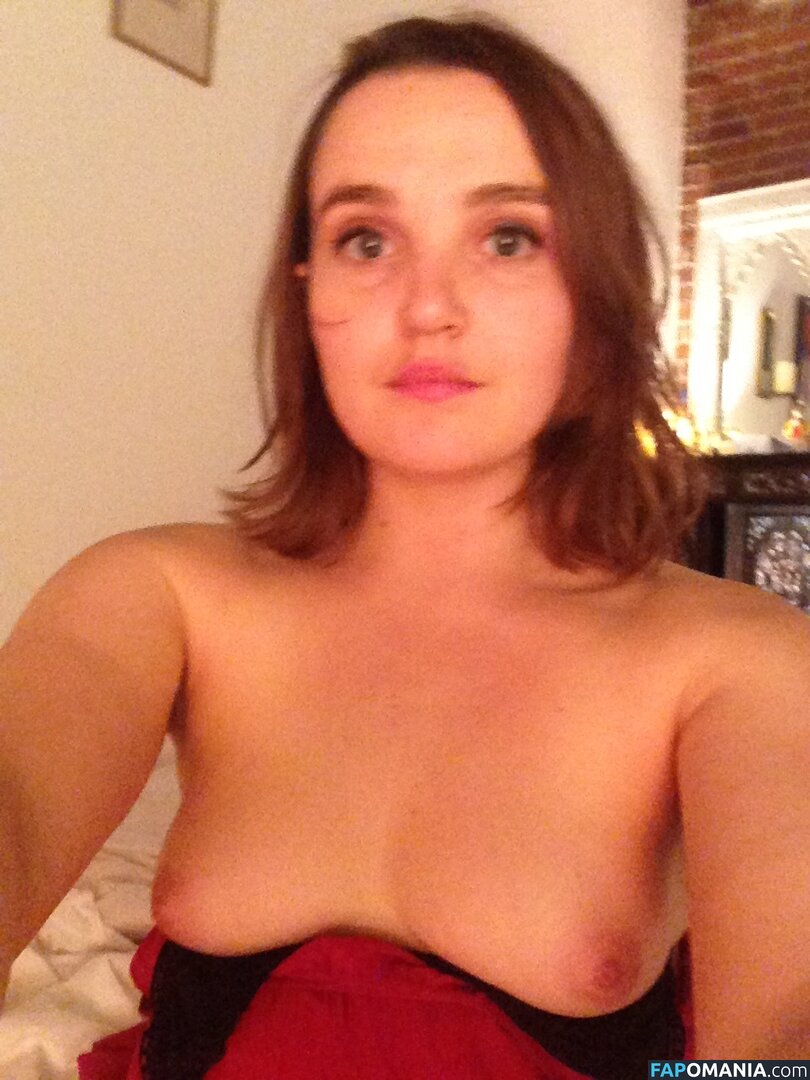 Chloe Fineman Nudo Foto trapelata #31