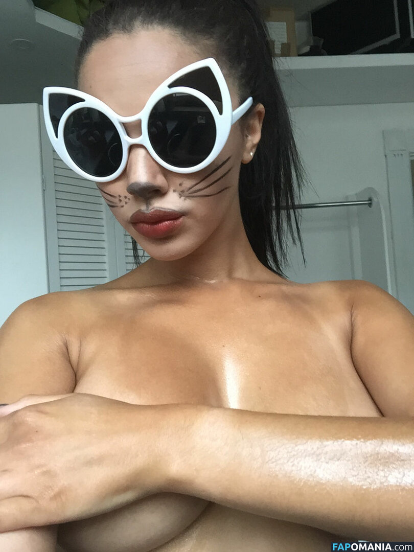 Courtnie Quinlan Nudo Foto trapelata #22