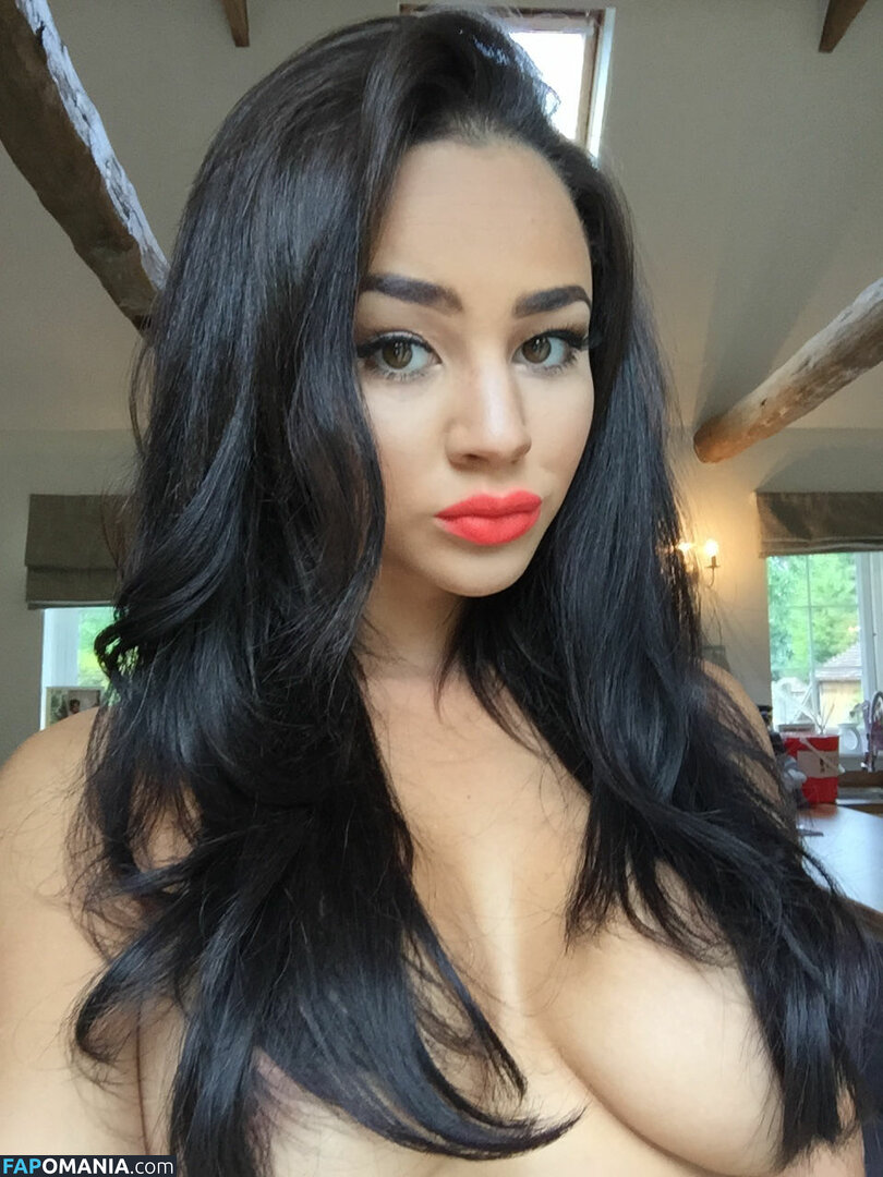 Courtnie Quinlan Nudo Foto trapelata #138