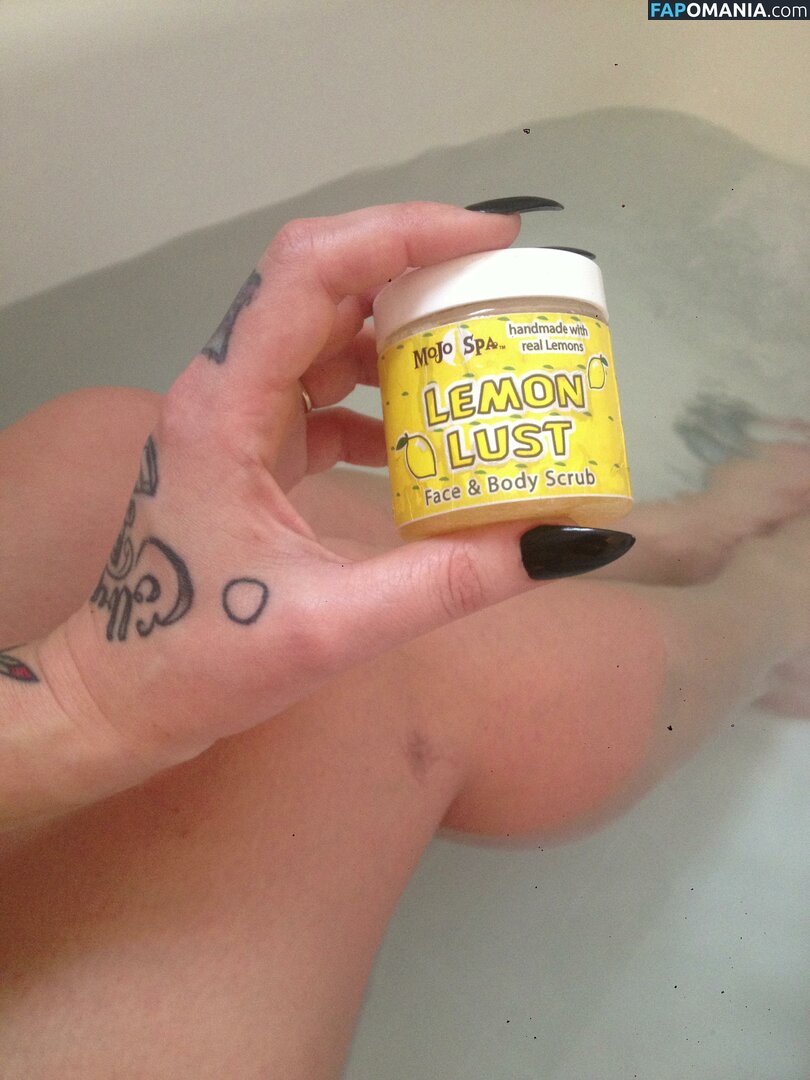 Danielle Colby Nudo Foto trapelata #28