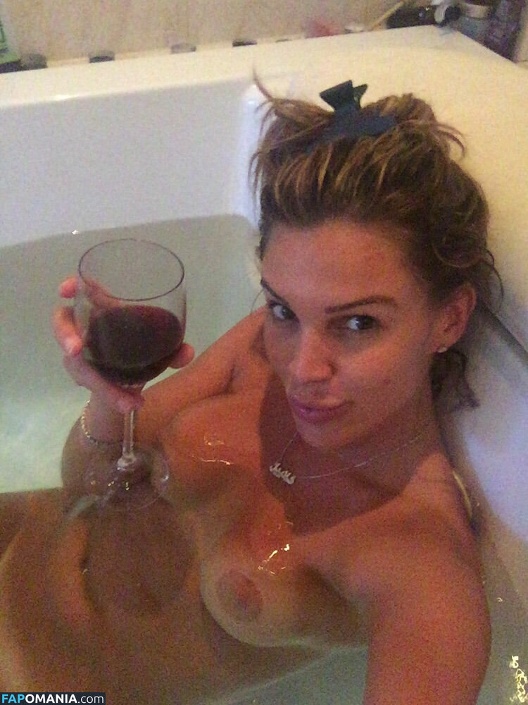 Danielle Lloyd Nudo Foto trapelata #160