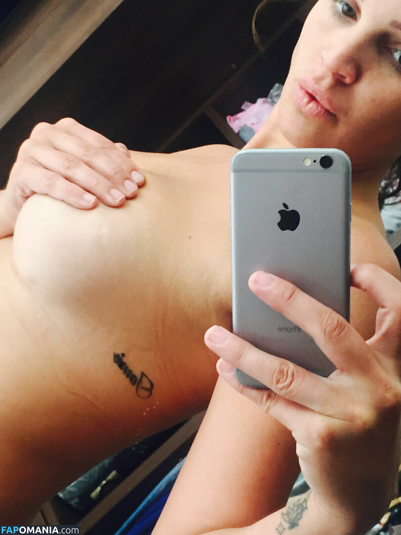 Danielle Lloyd Nudo Foto trapelata #232