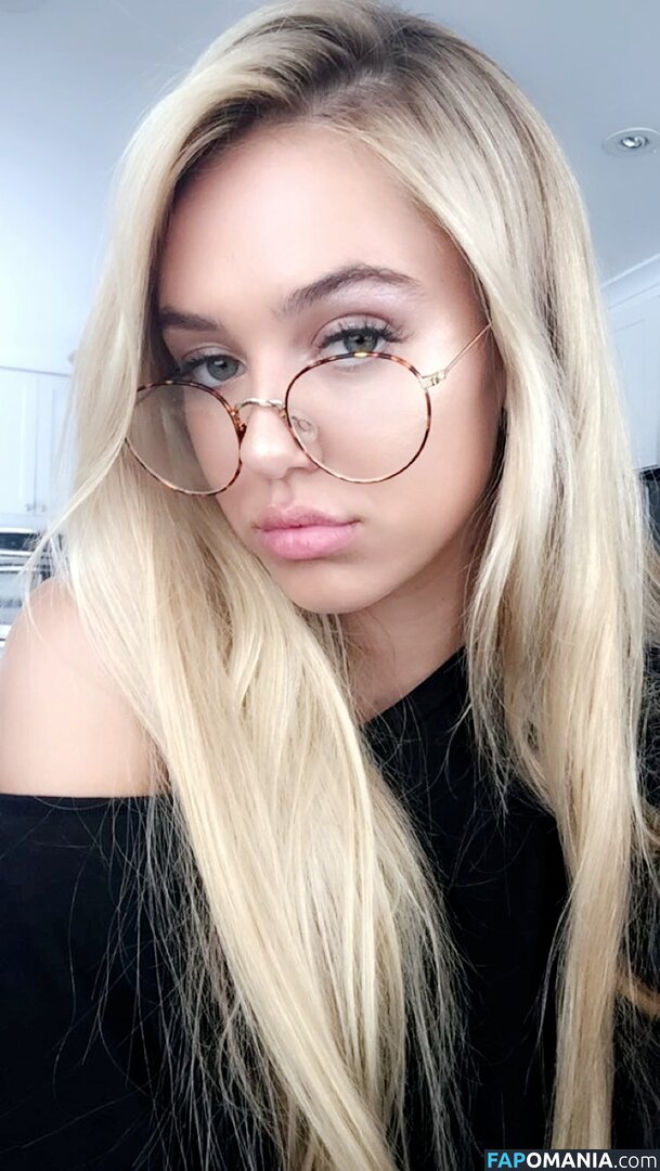 Delilah Belle Hamlin Nudo Foto trapelata #42