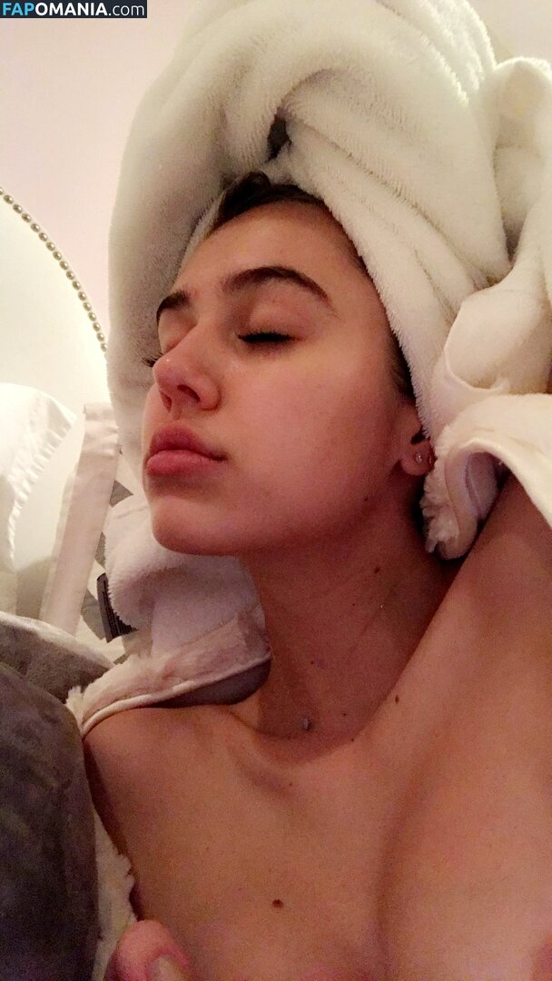 Delilah Belle Hamlin Nudo Foto trapelata #49