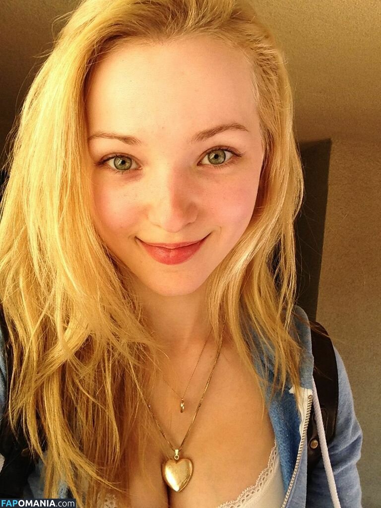 Dove Cameron Nudo Foto trapelata #1